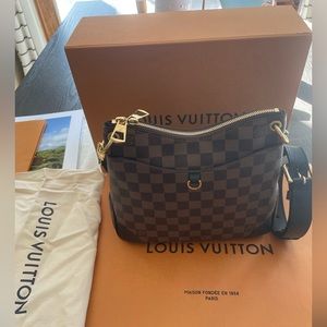 Louis Vuitton Odeon PM Bag - Good condition - LV Bag tag not included